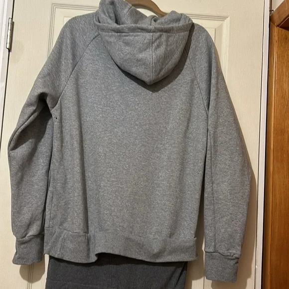 Tuxy - Picture 8 of 16